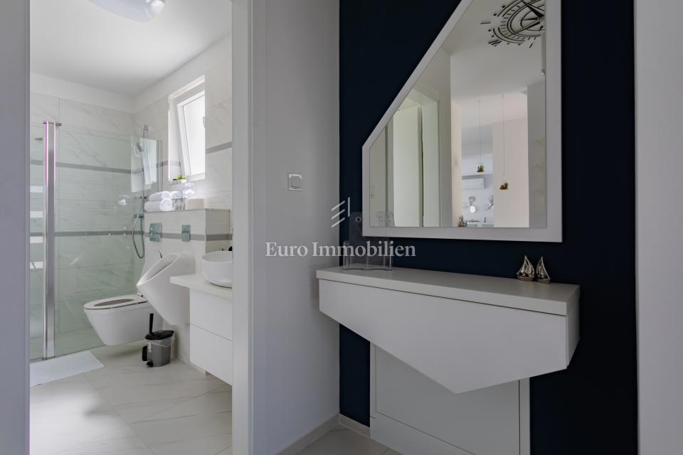 Ražanj, villa esclusiva con vista mare