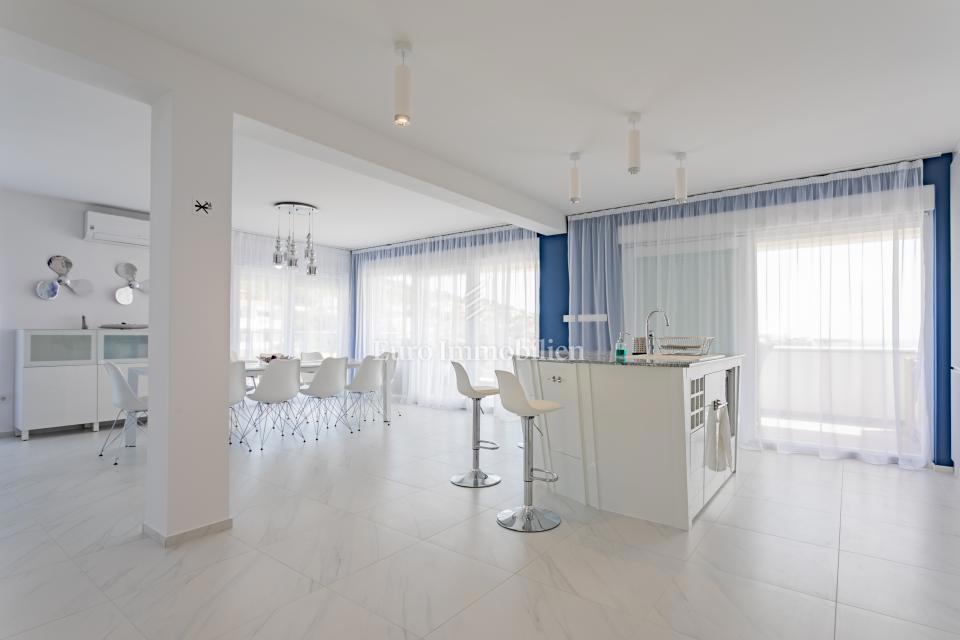 Ražanj, villa esclusiva con vista mare