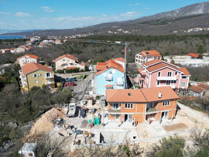 Jadranovo - nuova casa con piscina