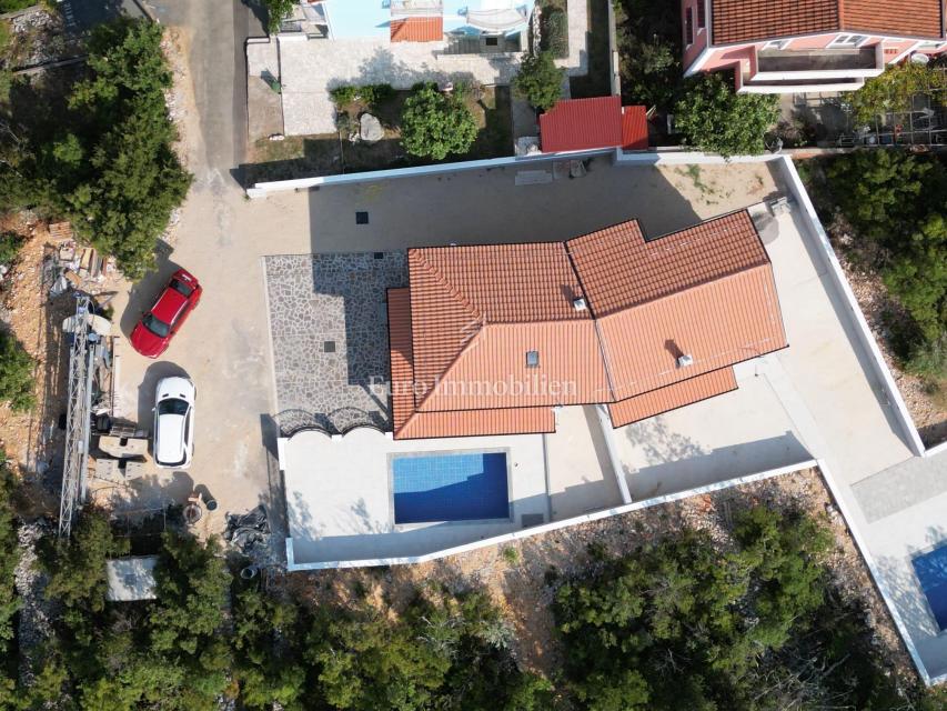 Jadranovo - nuova casa con piscina