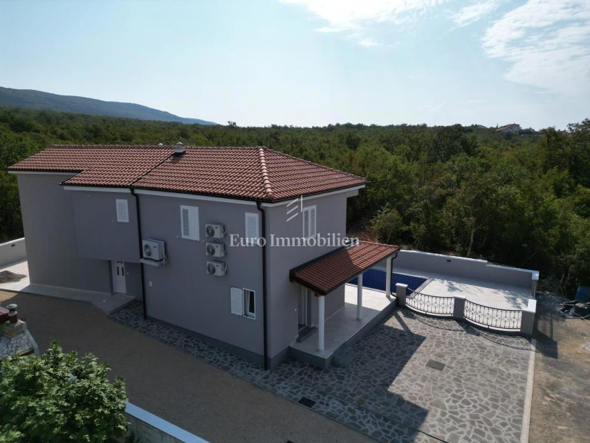 Jadranovo - nuova casa con piscina