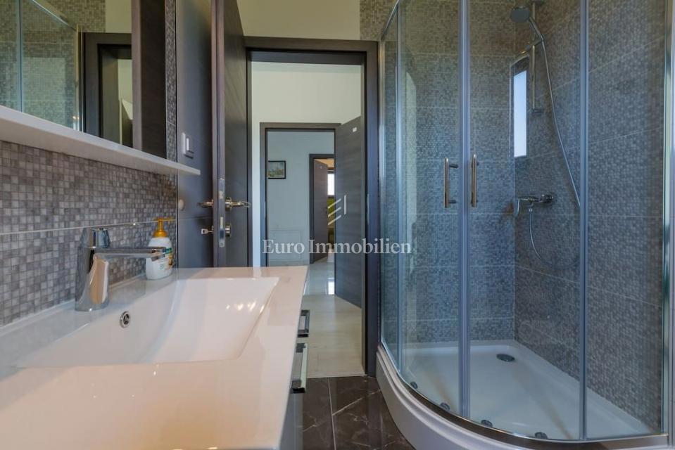 Casa indipendente con piscina Crikvenica