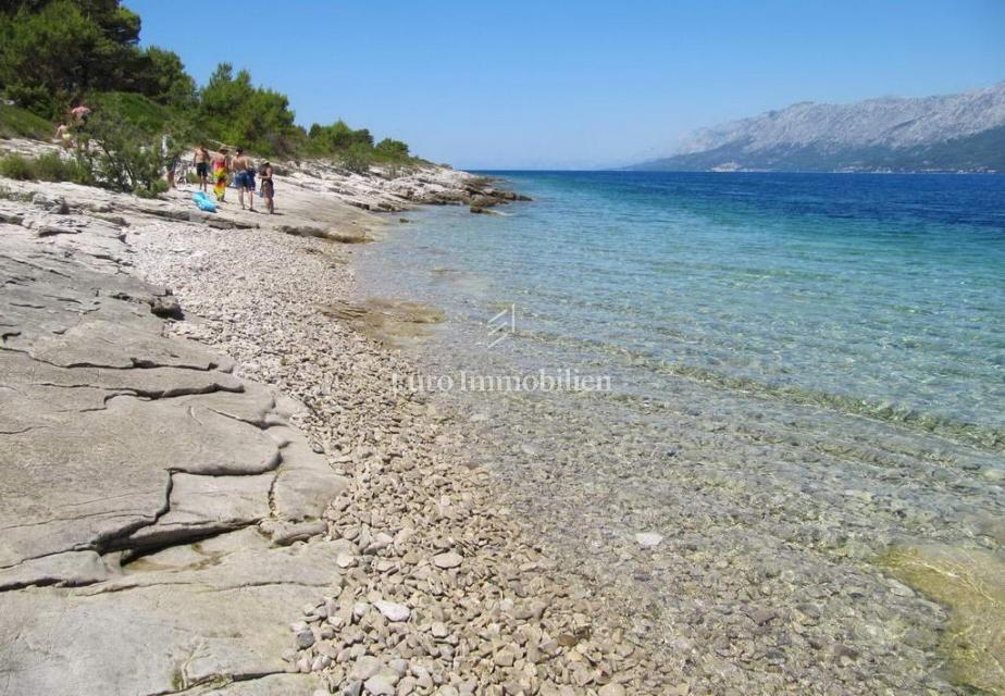 Terreno edificabile vicino al mare - isola di Hvar