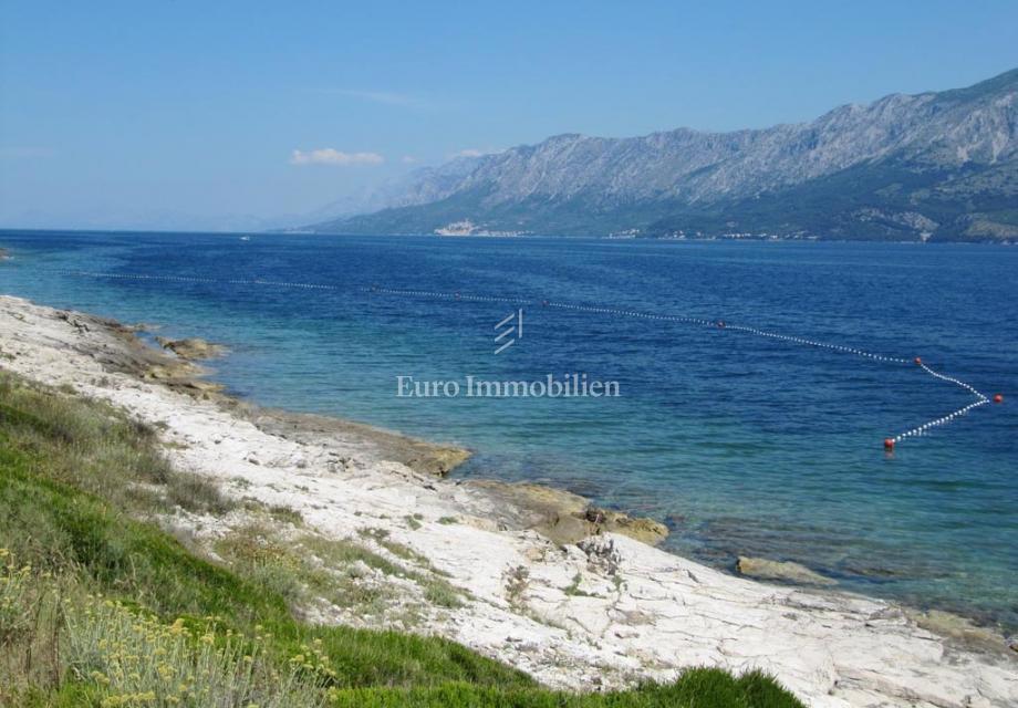 Terreno edificabile vicino al mare - isola di Hvar