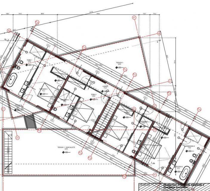 Villa unica con 6 camere da letto su un ampio terreno