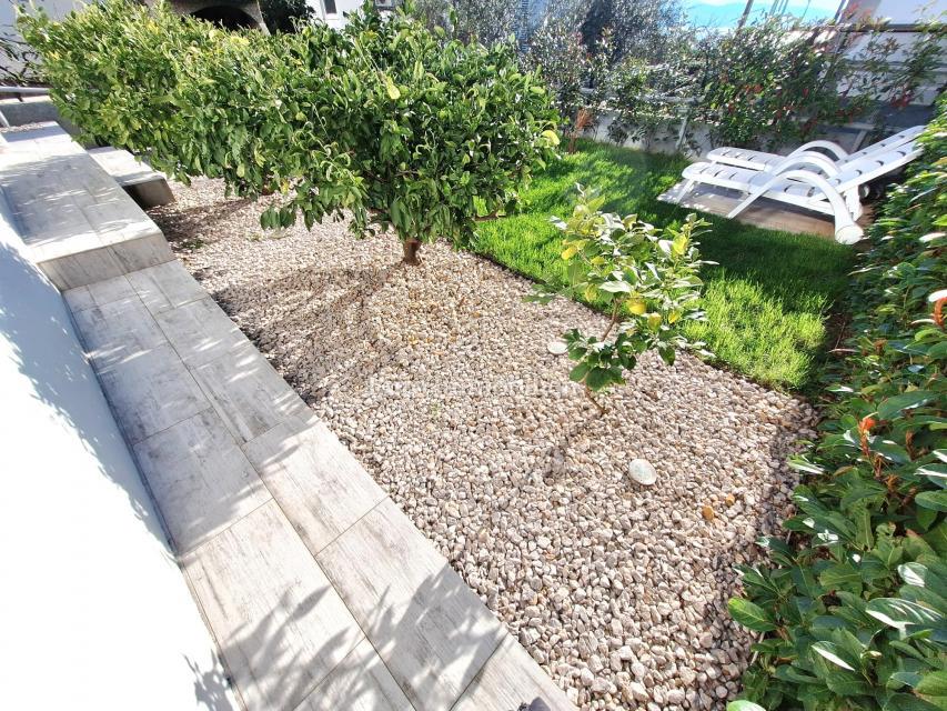 Città di Krk - appartamento con giardino vicino al mare