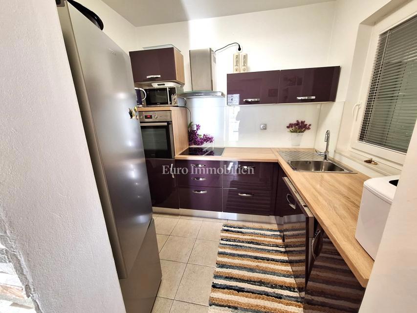 Città di Krk - appartamento con giardino vicino al mare