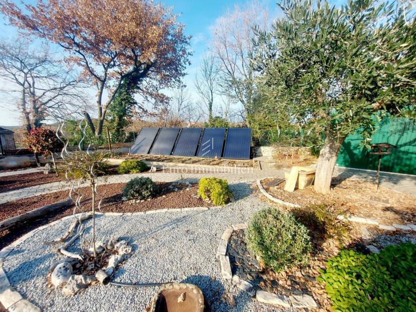 Rovigno - villa moderna con ampio giardino