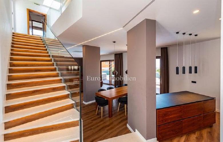 Novalja - villa di lusso con piscina