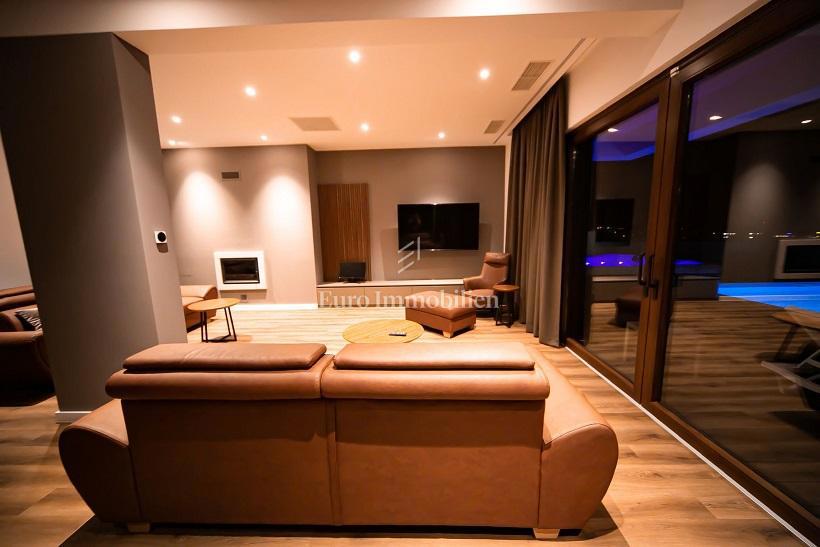 Novalja - villa di lusso con piscina