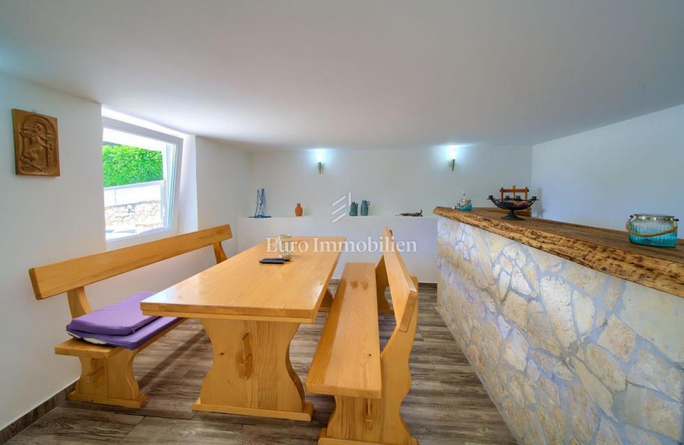 Novi Vinodolski - casa con piscina