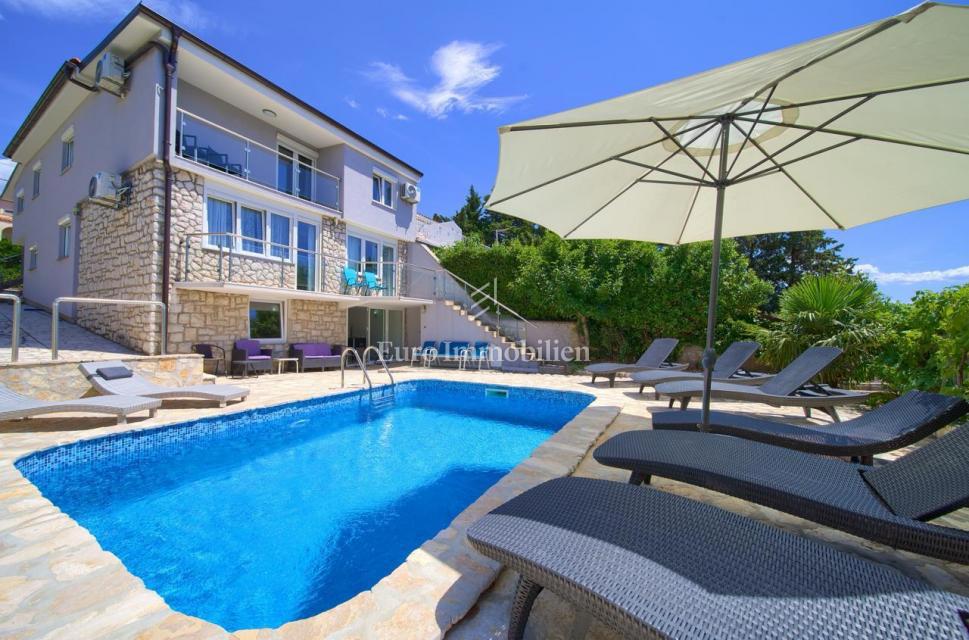 Novi Vinodolski - casa con piscina