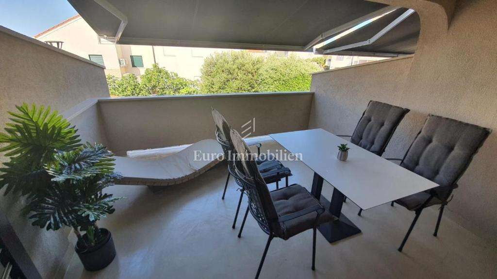 Pag - casa con 4 appartamenti e un grande cortile