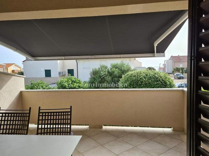 Pag - casa con 4 appartamenti e un grande cortile