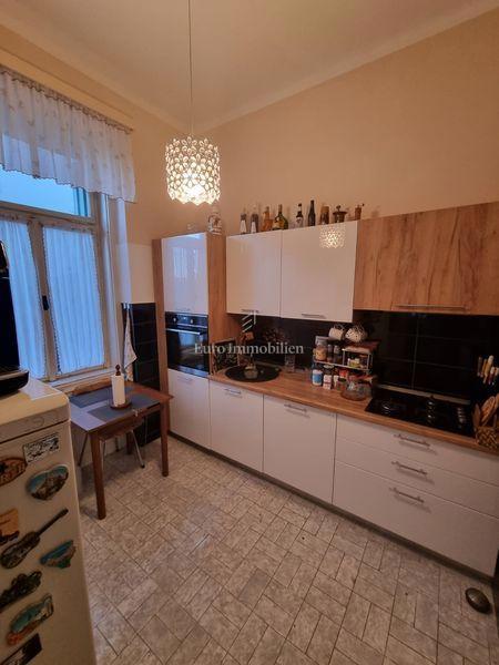 Opatija - appartamento in centro con garage!