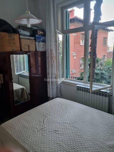 Opatija - appartamento in centro con garage!