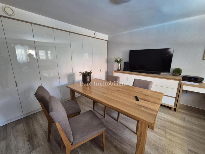 Tisno - casa con piscina e vista mare