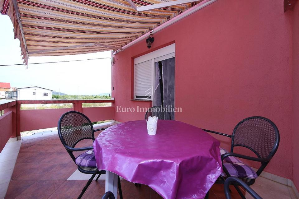Pirovac - condominio vicino al mare