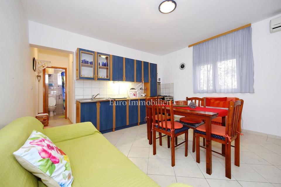Pirovac - condominio vicino al mare