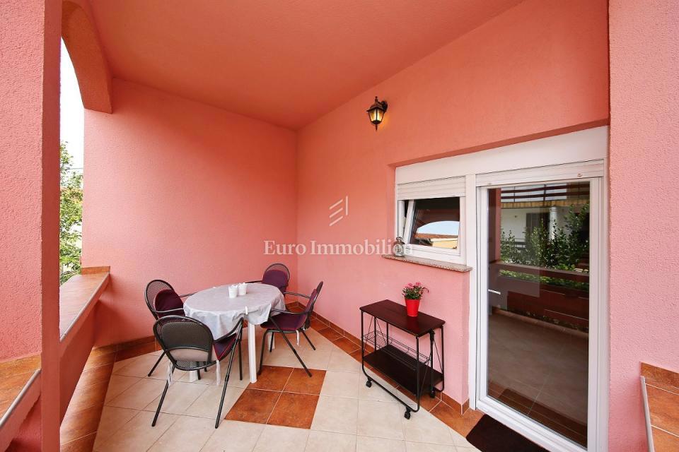 Pirovac - condominio vicino al mare