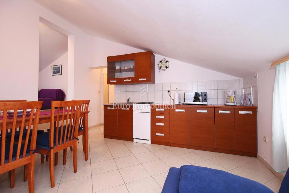 Pirovac - condominio vicino al mare