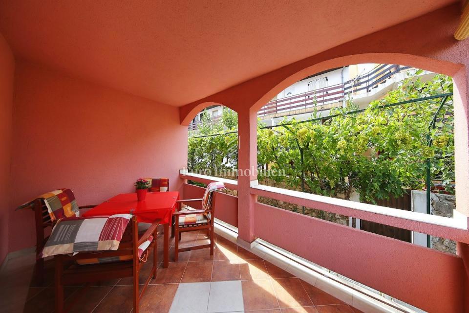 Pirovac - condominio vicino al mare