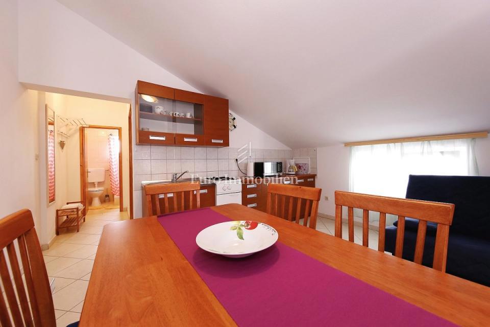 Pirovac - condominio vicino al mare