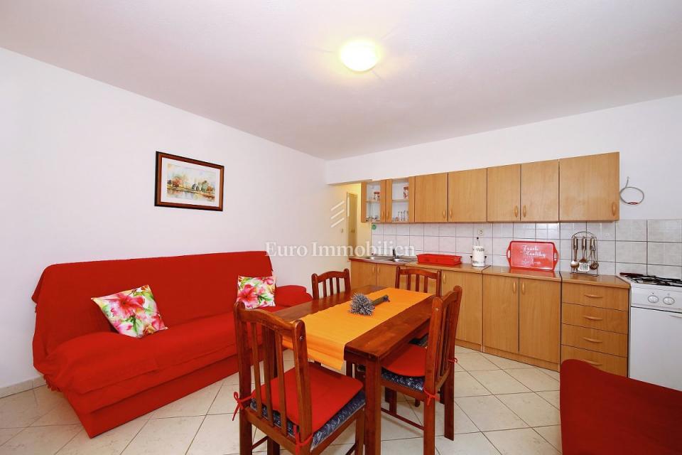 Pirovac - condominio vicino al mare