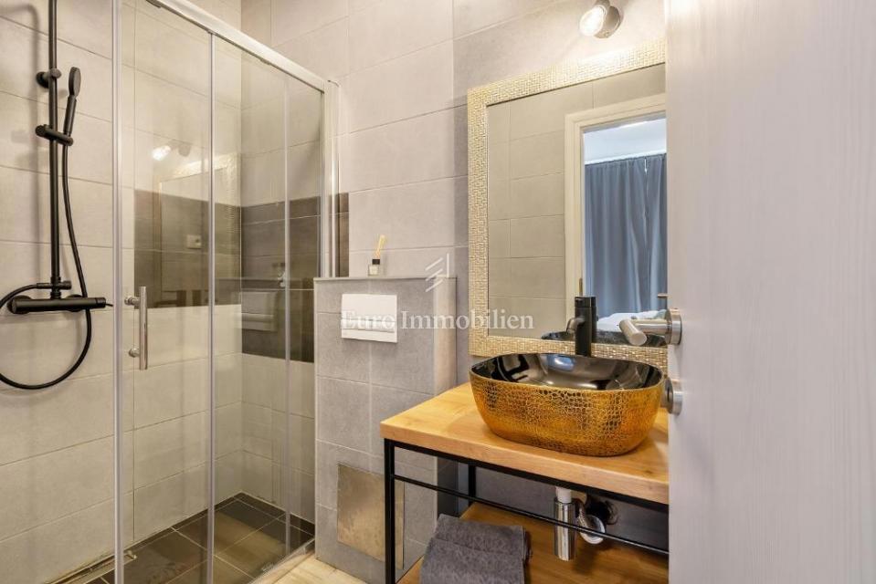 Isola di Krk - moderna casa indipendente con piscina