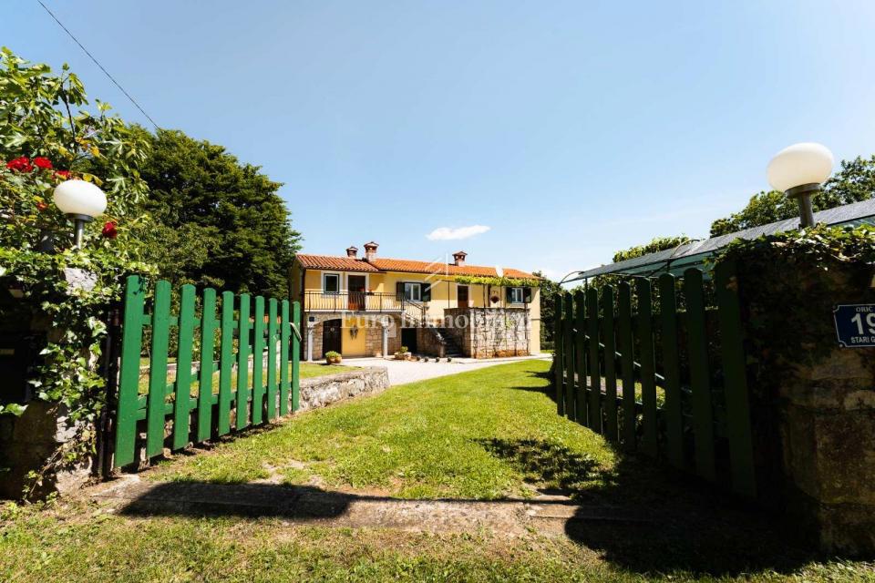 Istria - proprietà con piscina e privacy assoluta