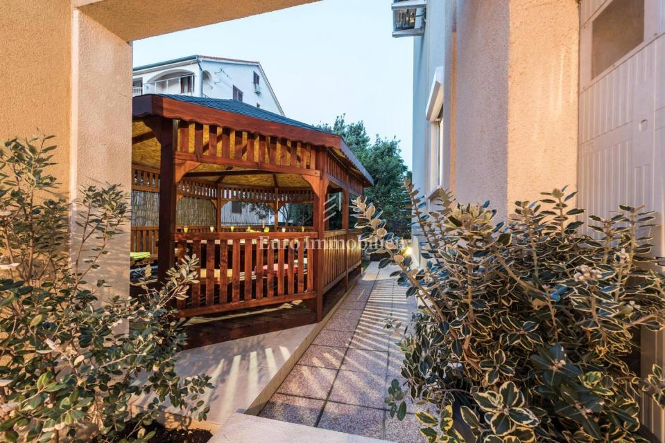 Novalja - appartamento con accesso privato alla spiaggia