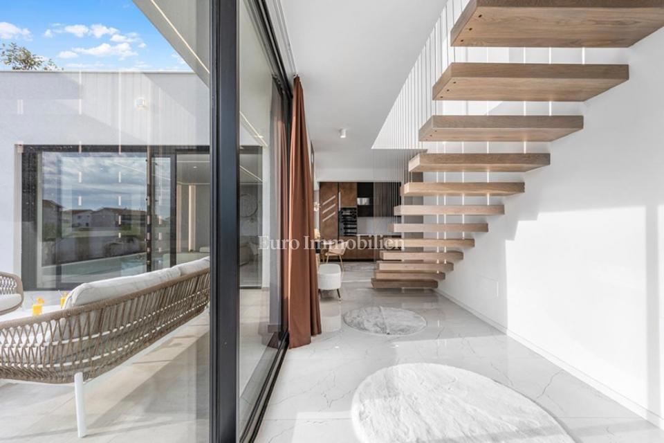 Tribunj - villa di lusso con piscina