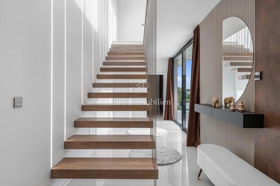 Tribunj - villa di lusso con piscina