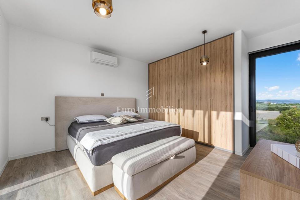 Tribunj - villa di lusso con piscina