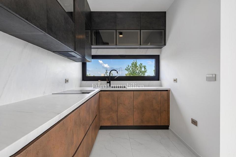 Tribunj - villa di lusso con piscina