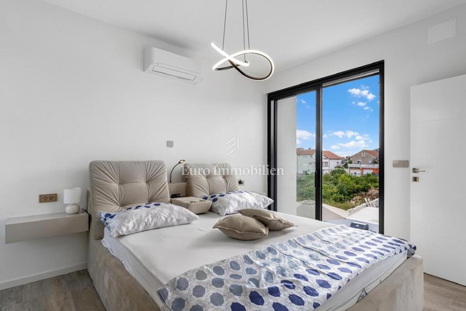 Tribunj - villa di lusso con piscina