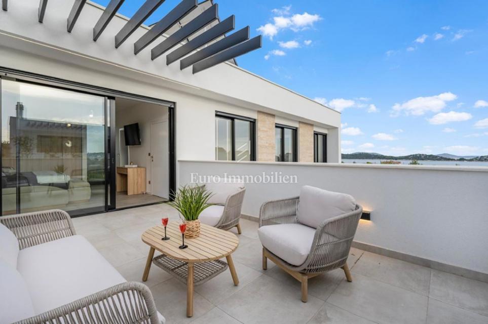 Tribunj - villa di lusso con piscina