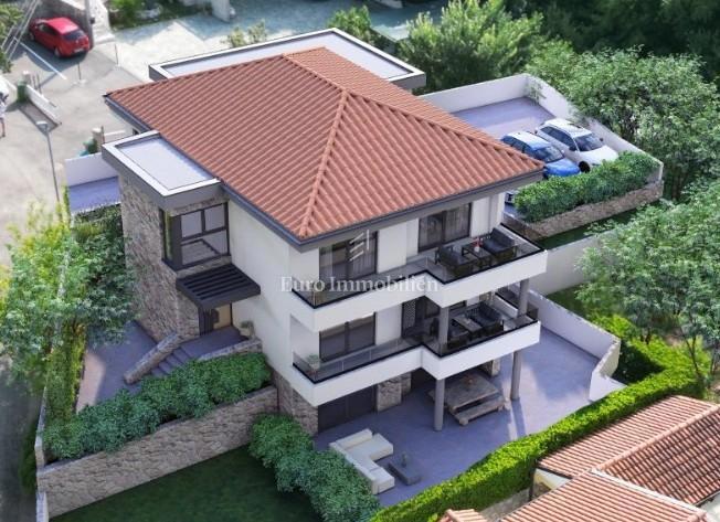 Appartamento al piano terra con giardino a 150 metri dal mare