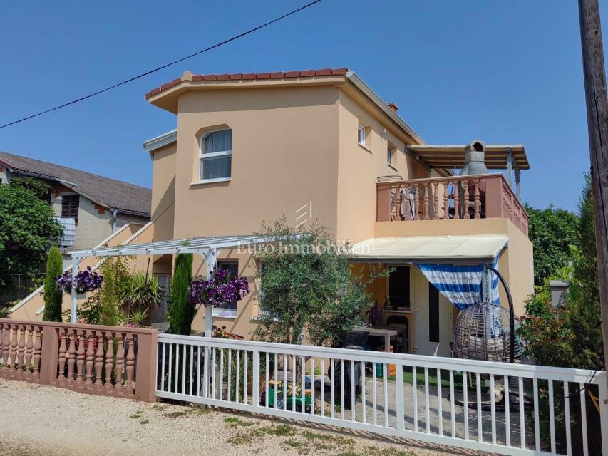 Vir - casa in un ambiente tranquillo