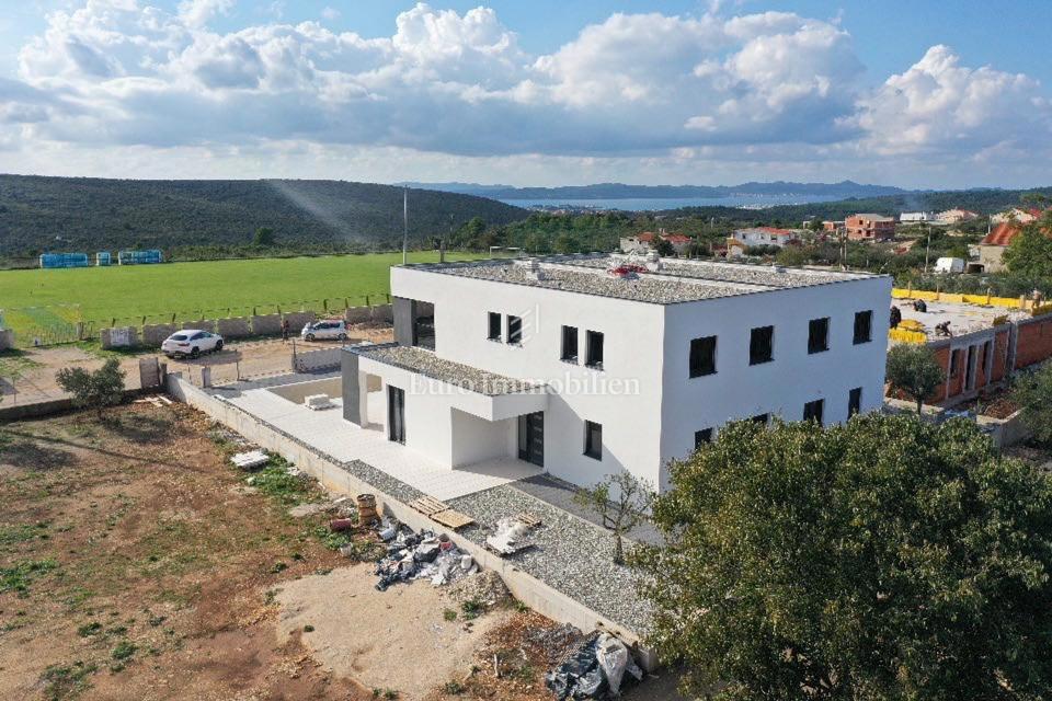 Sukošan - casa con piscina