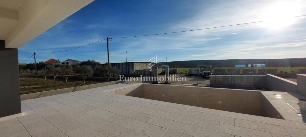 Sukošan - casa con piscina