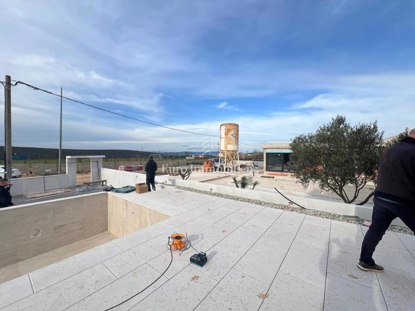 Sukošan - casa con piscina