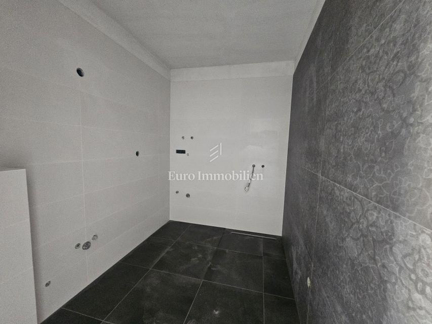 Soline, Krk - appartamento nuovo al piano terra