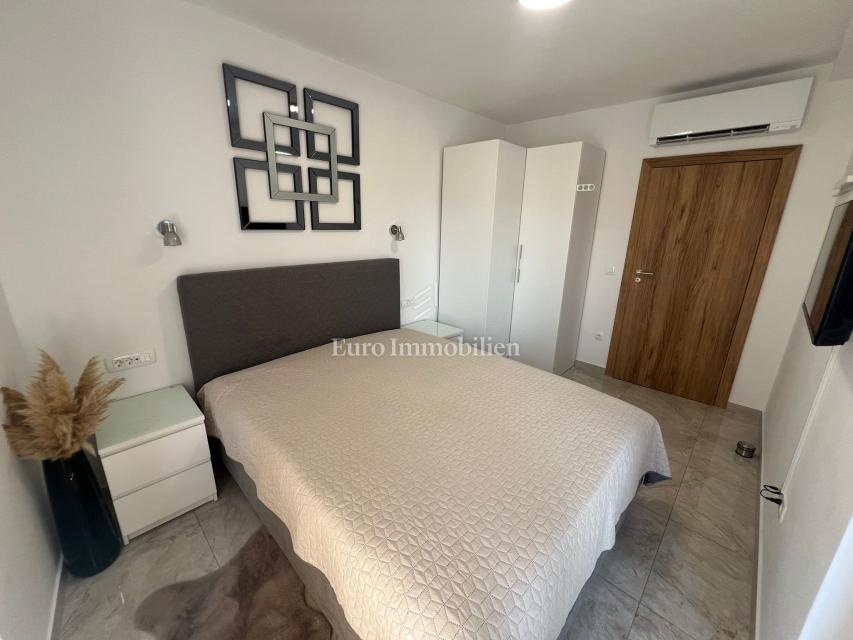 Zara - appartamento con garage in posizione privilegiata