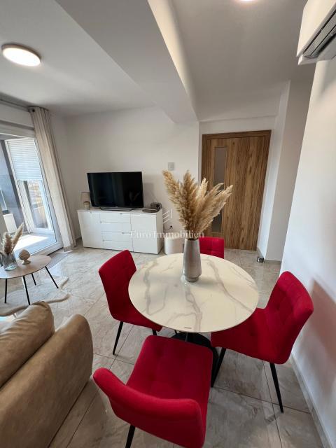 Zara - appartamento con garage in posizione privilegiata