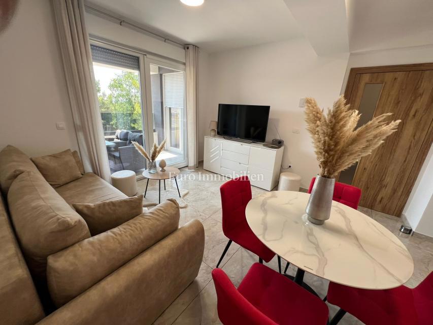 Zara - appartamento con garage in posizione privilegiata