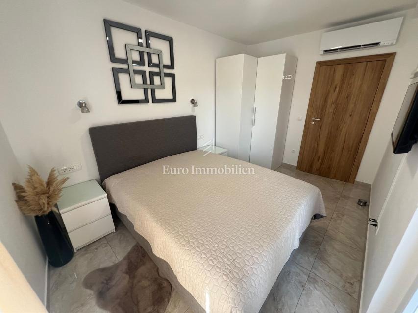 Zara - appartamento con garage in posizione privilegiata