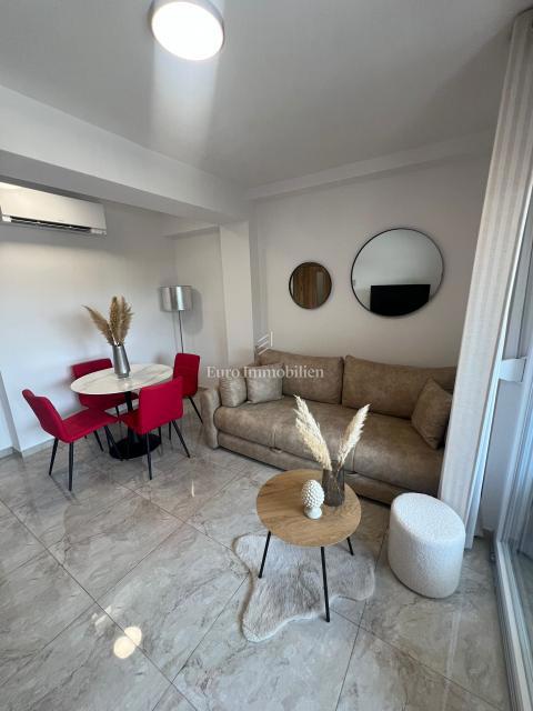 Zara - appartamento con garage in posizione privilegiata