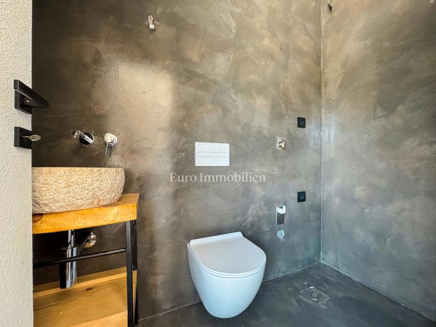 Labin - villa in pietra con piscina