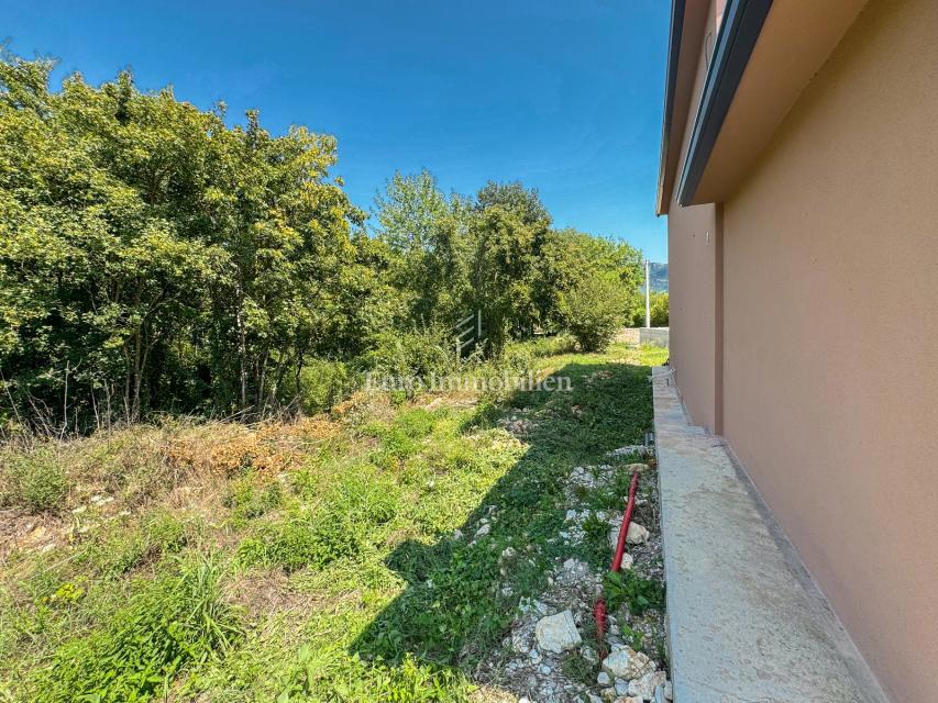 Labin - villa in pietra con piscina